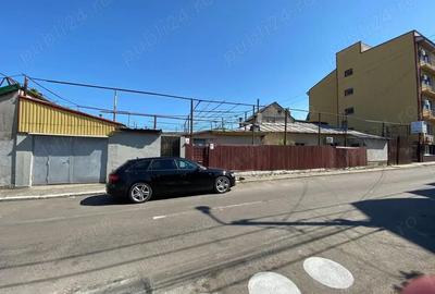 Casă cu 6 camere cu Teren 480 Mp în Central - 1