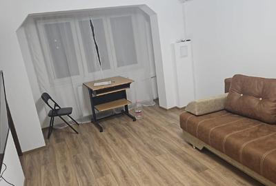 Zona Lunei, inchiriez apartament 1 camera - 3