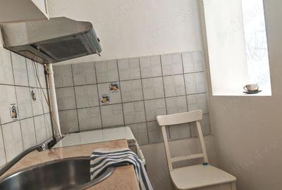 Garsoniera Titan, Bd. Nicolae Grigorescu 43, langa Policlinica, bloc mixt - 3