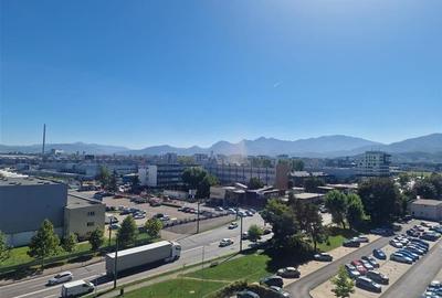 Lux Class, parcare, vedere panoramica zona Coresi, Tractorul Brasov - 7