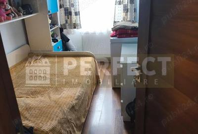 Apartament cu 3 camere decomandat în 9 Mai - 5