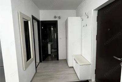 Apartament cu 3 camere în Centura