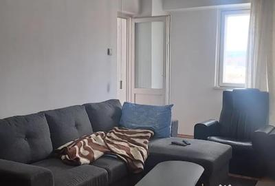 Apartament cu 3 camere decomandat în Frații Golești - 3