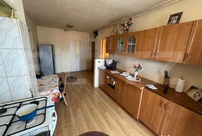 Apartament cu 3 camere decomandat în Central - 8