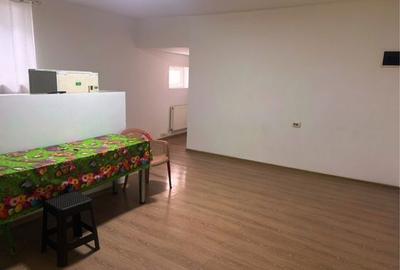 Casă cu 2 camere cu Teren 70 Mp în Central - 1