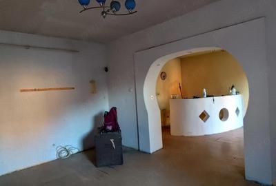 Casă cu 2 camere cu Teren 396 Mp în Ronaț - 9