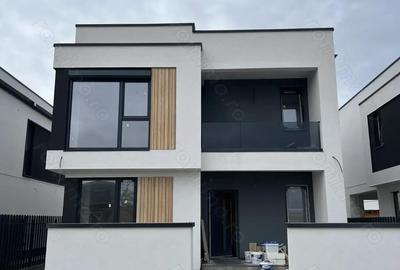 Casă cu 4 camere cu Teren 350 Mp în Săcălaz - 1