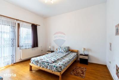 Casă cu 7 camere cu Teren 1300 Mp în Mărișel - 12