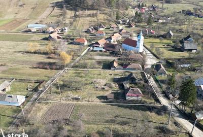 Casă cu 2 camere cu Teren 1605 Mp în Boroșneu Mare - 10