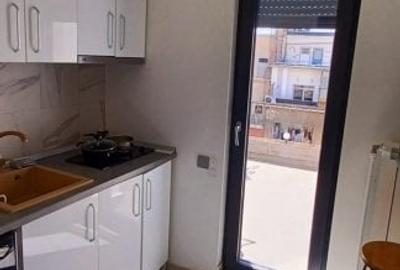 Garsonieră decomandată, mobilată în Universitate - 17
