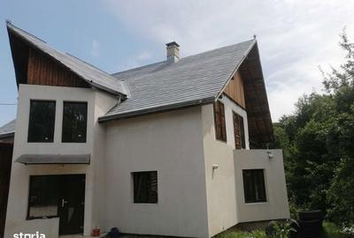 Casă cu 4 camere cu Teren 220 Mp în Șcheia - 3