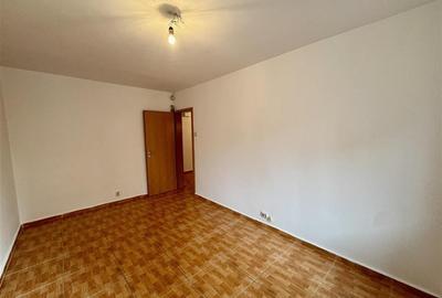 Spatiu comercial de inchiriat cu vitrina si - 7