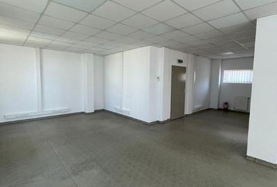 Spațiu comercial, de 60 mp, în Intim - 2