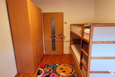Apartament cu 3 camere decomandat, mobilat în Hipodrom 4 - 8