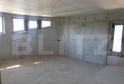 Casă cu 7 camere cu Teren 1000 Mp în Central - 9