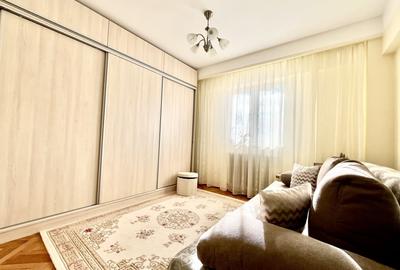Apartament 3 camere - Victoriei/Sub Arini