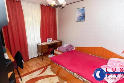 Apartament cu 3 camere decomandat în E3 - 8