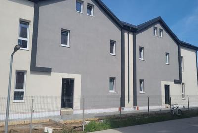 Casă individuală cu 5 camere cu Canalizare în Central - 1
