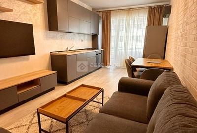Royal Town, 3 camere ready to move, amenajat integral, terasa ampla