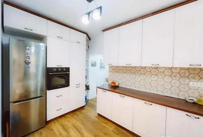 Casă cu 6 camere cu Teren 2151 Mp în Podu Turcului - 15