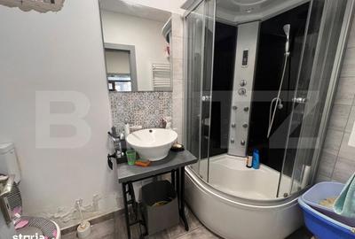 Spațiu comercial, de 98 mp, în Central - 3