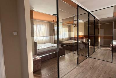 Apartament cu 4 camere decomandat în CET - 1