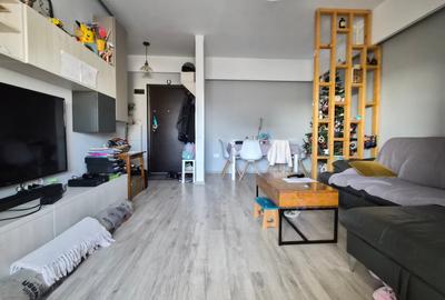 Apartament cu 2 camere decomandat în Tomis Plus