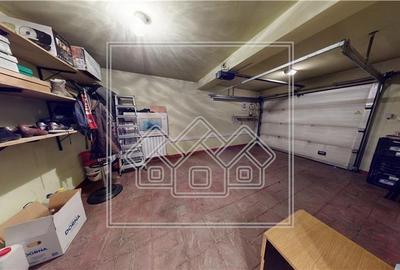 Casa de vanzare in Sibiu - individuala - 278 mp utili - - 16