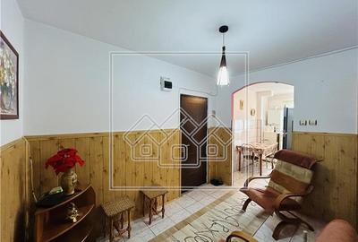 Apartament cu 3 camere decomandat în Valea Aurie - 17