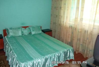 Vand apartament 2 camere etaj 2 ,bloc tip D decomandat .La bucatarie este o bolta de intrare ,calori - 6