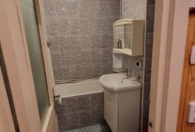 Închiriere - Apartament cu 2 camere zona Moto Velo, Reșița - 4