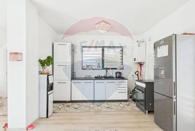 Duplex 85 mp utili, curte 200 mp – vedere la lac și pădure - 5