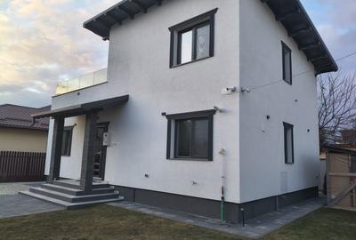 Casă cu 4 camere în Sânpetru - 2