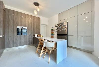 Casă individuală cu 7 camere cu Canalizare în Iancu Nicolae - 6