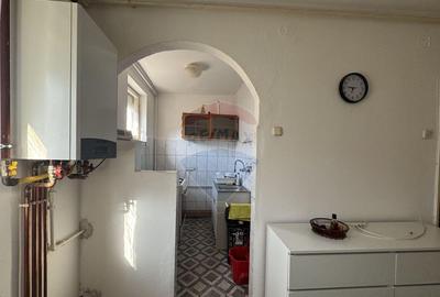 Ap. cu 3 camere, et.4, str. Feleac 1A - 3