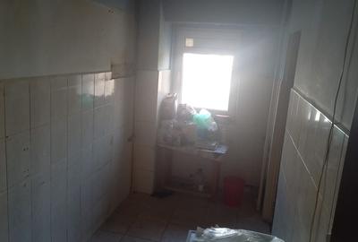 Garsonieră decomandată, mobilată în Titan - 4