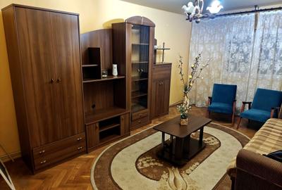 Apartament cu 2 camere decomandat în Soarelui