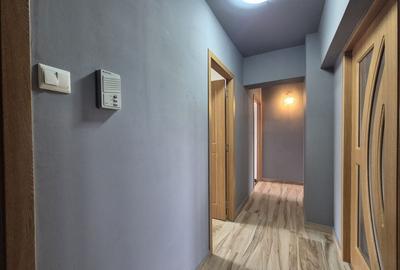 Apartament cu 3 camere decomandat în Bartolomeu - 7