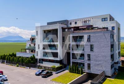 Apartament cu 3 camere semidecomandat, mobilat în Ghimbav - 1