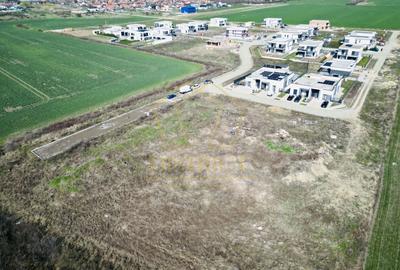 Teren Construcții intravilan de 3738 mp, în Covaci - 1