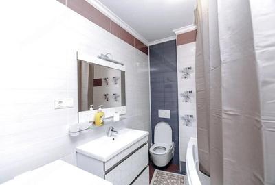 Garsonieră decomandată în Eroii Revoluției - 1