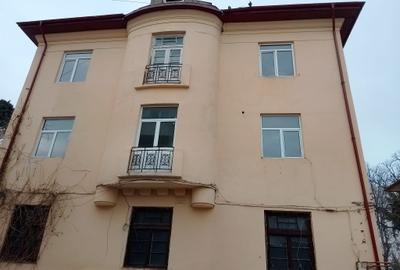 Dorobanti-vila interbelica pretabila activitati comeciale/imobil 4 apartamente - 2