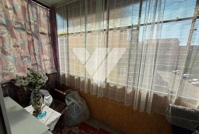 Apartament 3 camere decomandat etaj 2 zona Vasile Aaron Sibiu - 8