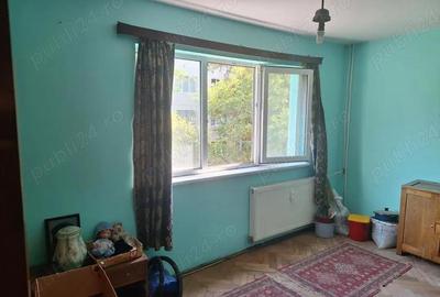 Apartament cu 3 camere semidecomandat în Central - 4