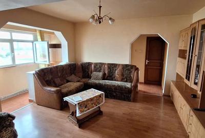 Apartament cu 2 camere semidecomandat în Micro 16 - 3