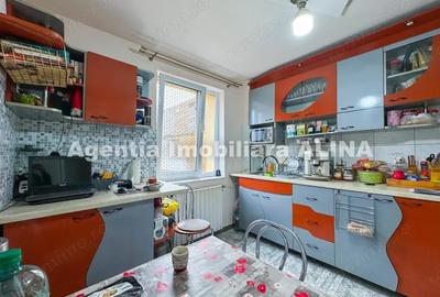 Apartament cu 3 camere decomandat în Progresul - 5