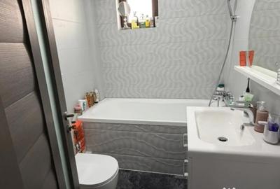 Apartament cu 3 camere decomandat în Central - 1