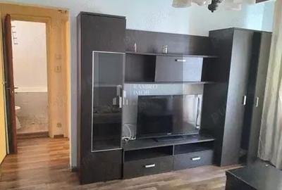 Apartament cu 2 camere semidecomandat în Giurgiului