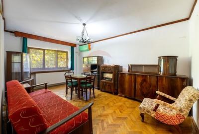 Apartament cu 2 camere decomandat, mobilat în Central