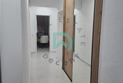 Apartament cu 3 camere decomandat în Tractorul - 9